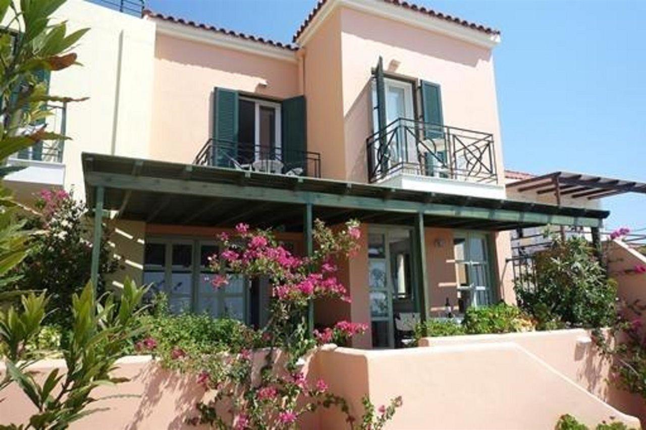 Astra Village Питагорион Экстерьер фото