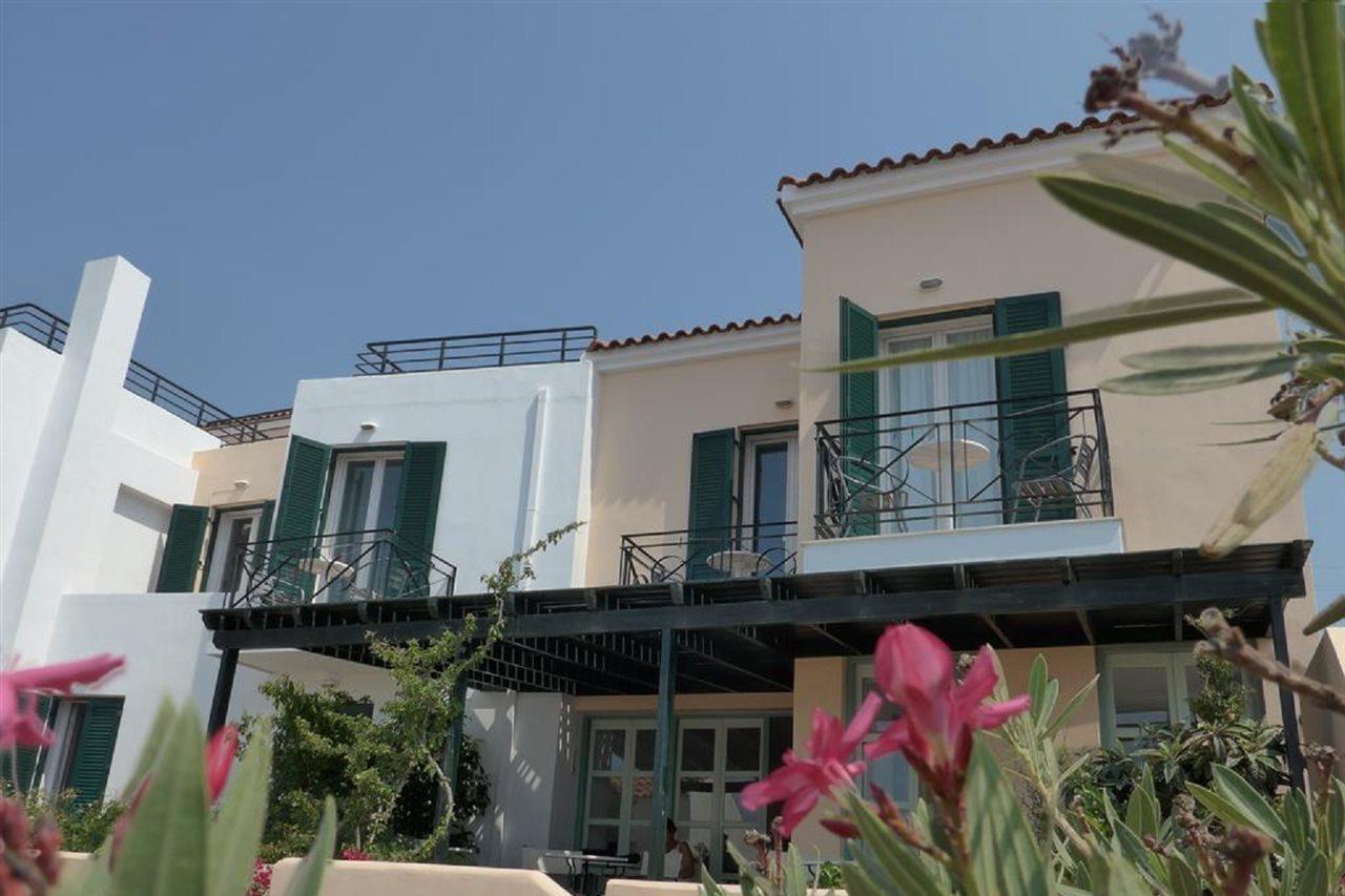 Astra Village Питагорион Экстерьер фото